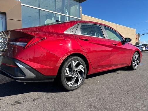 2025 Hyundai ELANTRA HEV Limited