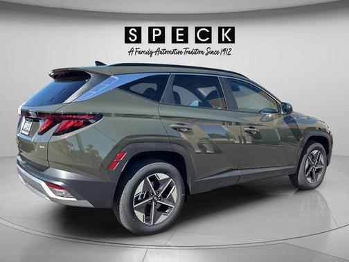 Green 2026 Hyundai TUCSON SEL