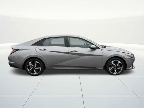 2022 Hyundai ELANTRA HEV Limited