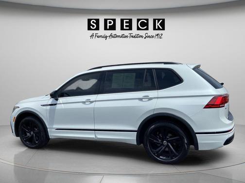 Opal White Pearl Effect 2024 Volkswagen Tiguan 2.0T SE R-Line Black