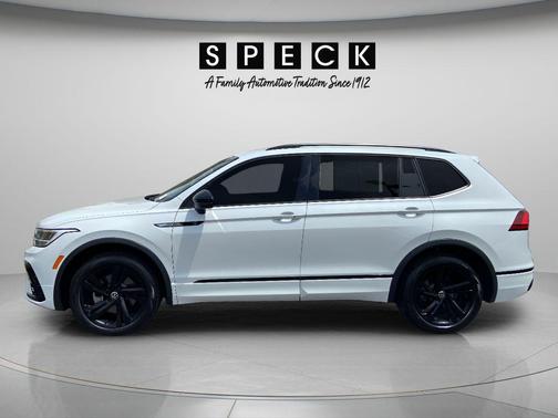 Opal White Pearl Effect 2024 Volkswagen Tiguan 2.0T SE R-Line Black