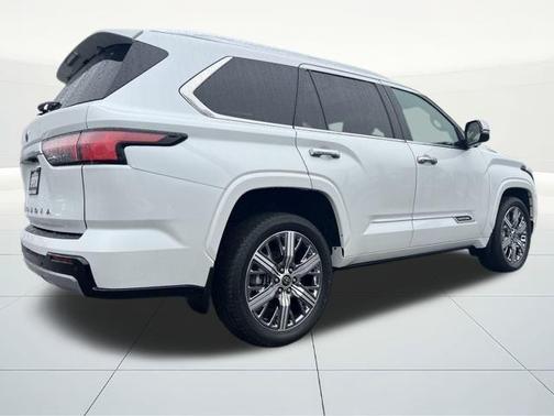 2024 Toyota Sequoia SR5
