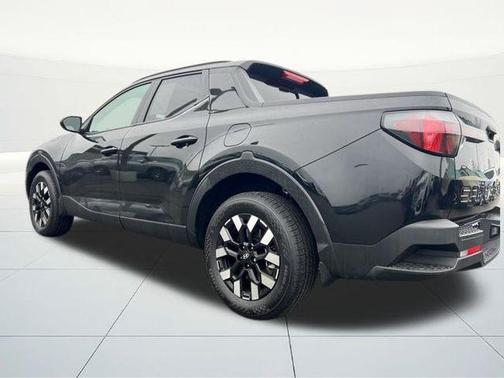 2025 Hyundai SANTA CRUZ SEL Activity