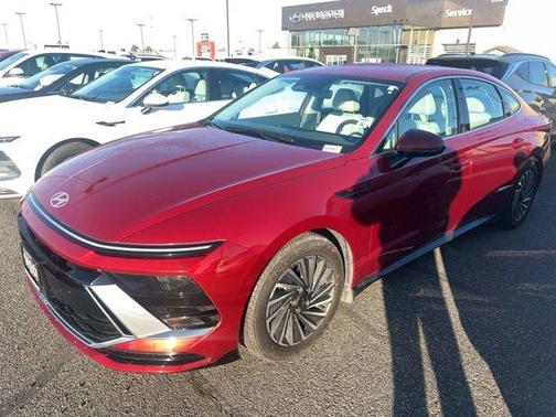 2025 Hyundai SONATA Hybrid SEL