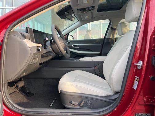 2026 Hyundai SONATA Hybrid SEL