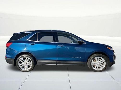 Pacific Blue Metallic 2020 Chevrolet Equinox Premier w/2LZ
