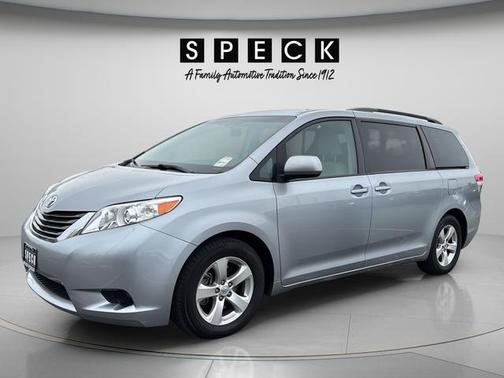 2014 Toyota Sienna LE