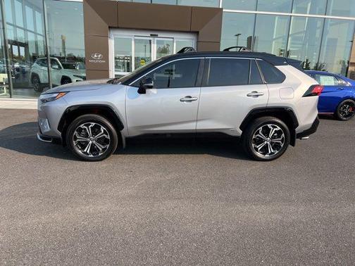 2025 Toyota RAV4 Plug-In Hybrid XSE