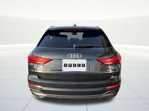 2022 Audi Q3 45 S line Premium