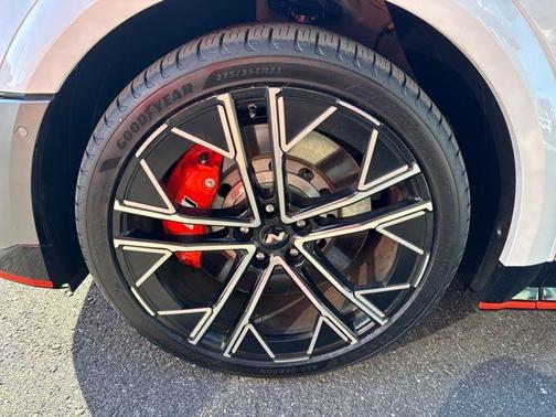 2025 Hyundai IONIQ 5 BASE