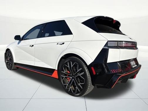 2025 Hyundai IONIQ 5 BASE