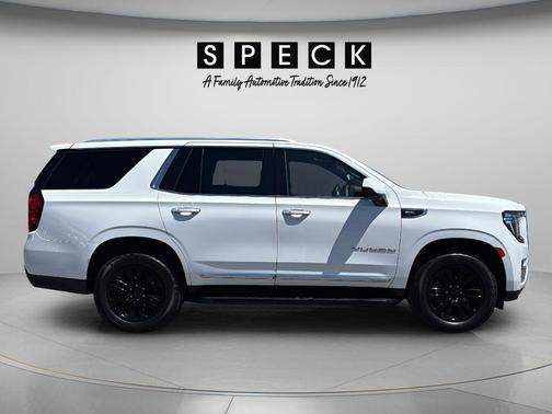 Summit White 2022 GMC Yukon SLT