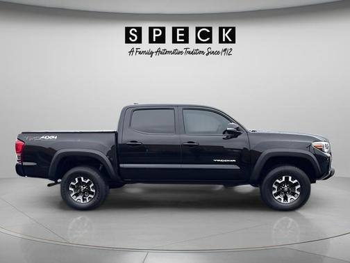 2017 Toyota Tacoma SR5