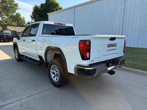 Summit White 2026 GMC Sierra 2500 Pro