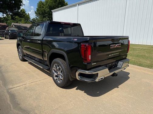 Onyx Black 2026 GMC Sierra 1500 SLT