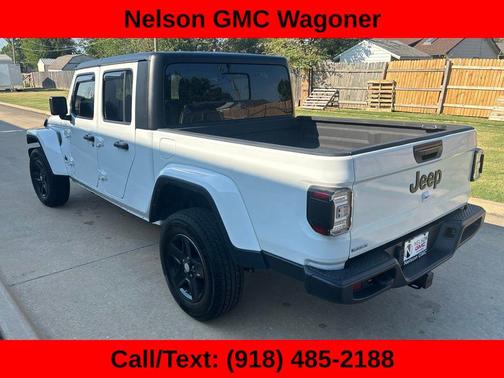 Bright White Clearcoat 2023 Jeep Gladiator Sport S