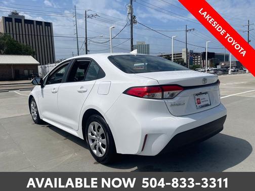 Ice Cap 2024 Toyota Corolla LE