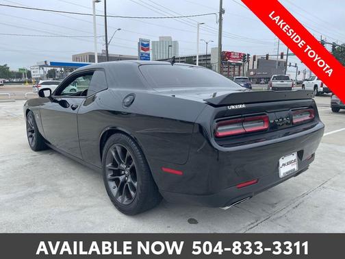 Sinamon Stick 2022 Dodge Challenger R/T Scat Pack