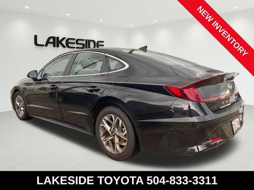 Phantom Black 2022 Hyundai SONATA SEL