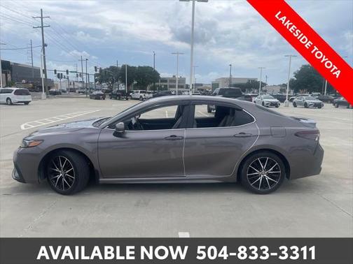 2024 Toyota Camry Hybrid SE
