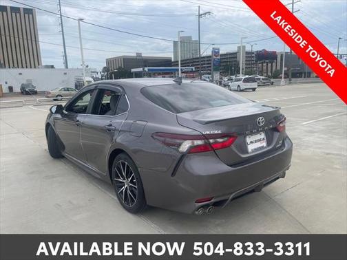 2024 Toyota Camry Hybrid SE