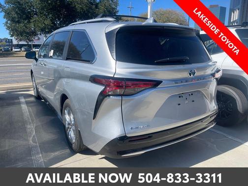 2025 Toyota Sienna Limited