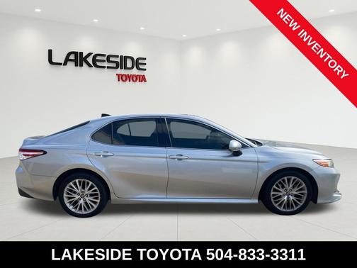 Celestial Silver Metallic 2019 Toyota Camry XLE