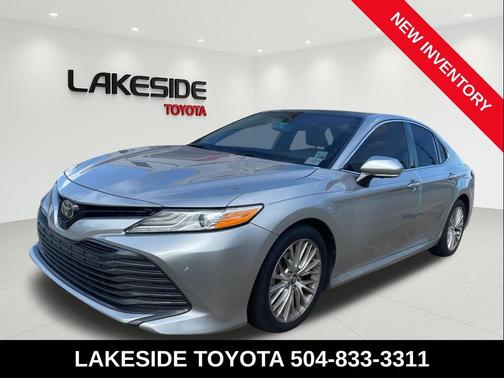 Celestial Silver Metallic 2019 Toyota Camry XLE