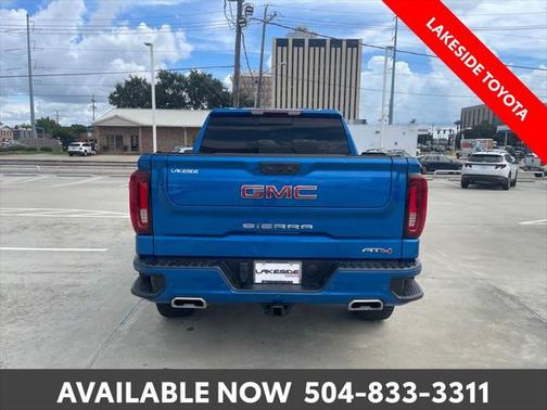 2023 GMC Sierra 1500 AT4