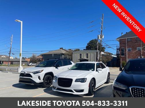 2021 Chrysler 300 Touring