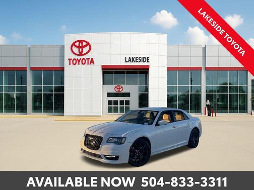 2021 Chrysler 300 Touring