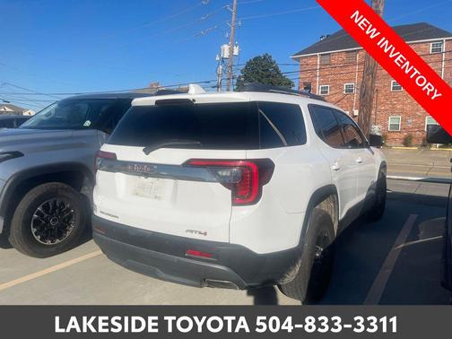 2021 GMC Acadia AWD AT4