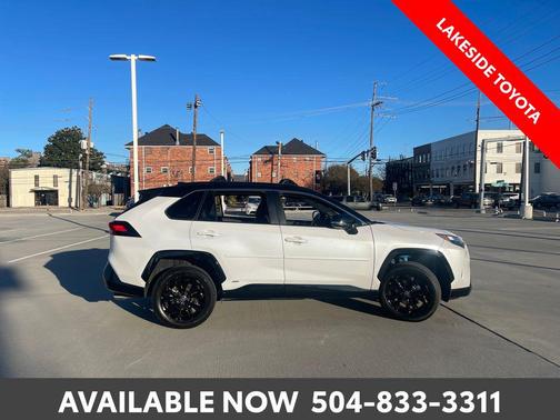 2023 Toyota RAV4 Hybrid SE