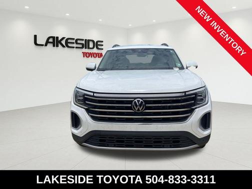 Pure White 2024 Volkswagen Atlas 2.0T SE w/Technology