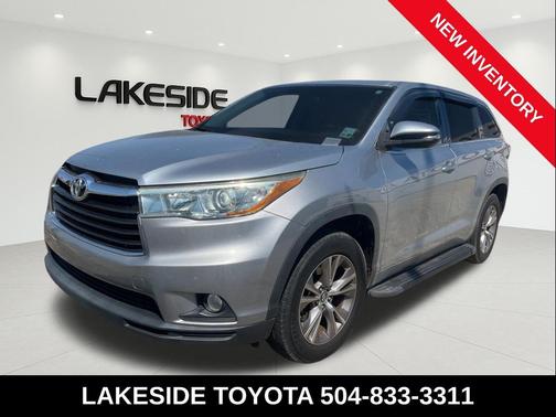 Silver Sky Metallic 2016 Toyota Highlander LE Plus