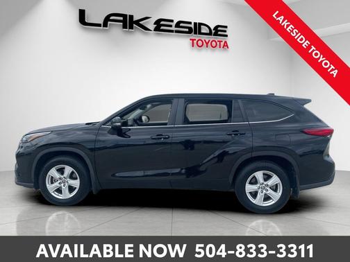 Midnight Black Metallic 2023 Toyota Highlander LE