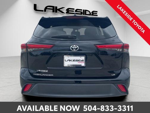 Midnight Black Metallic 2023 Toyota Highlander LE