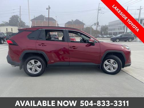 2022 Toyota RAV4 Hybrid XLE