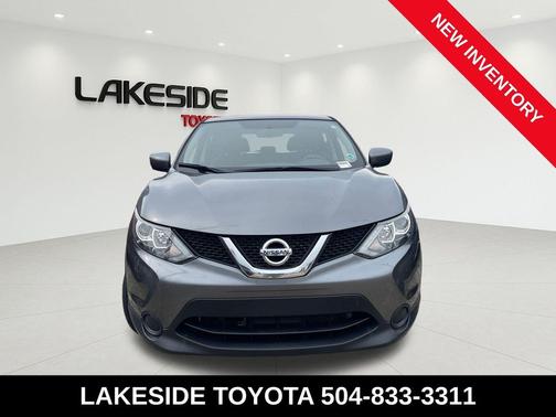 Gun Metallic 2018 Nissan Rogue Sport S