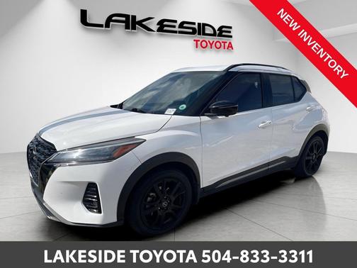 2023 Nissan Kicks SR