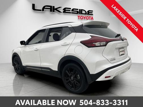 2023 Nissan Kicks SR