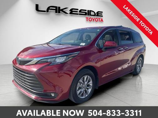 2025 Toyota Sienna XLE