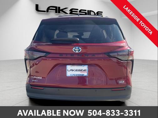 2025 Toyota Sienna XLE