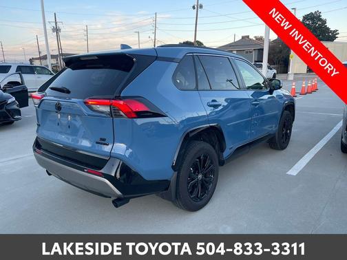 2024 Toyota RAV4 Hybrid SE