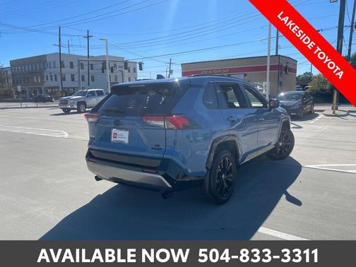 2024 Toyota RAV4 Hybrid SE