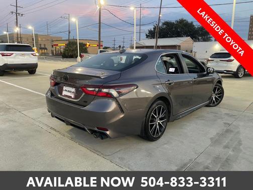 2023 Toyota Camry SE