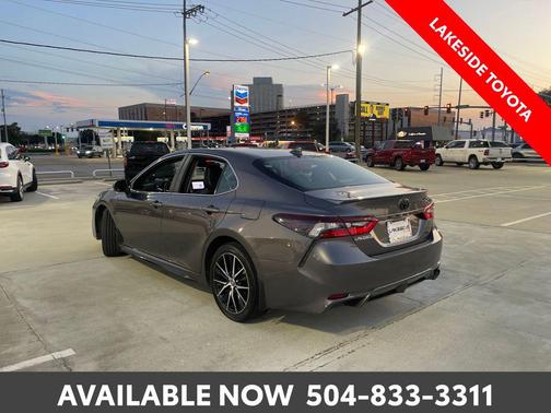 2023 Toyota Camry SE