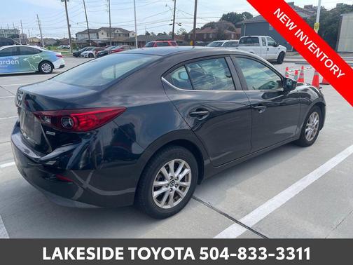 2016 Mazda Mazda3 i Sport