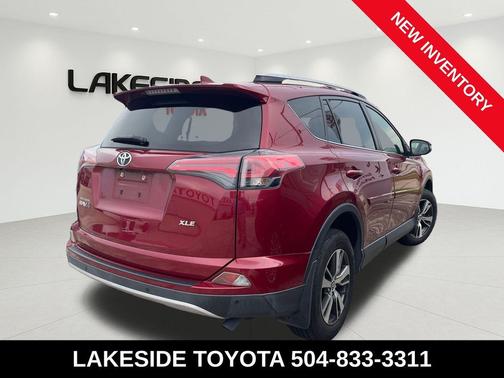Pearl 2018 Toyota RAV4 XLE