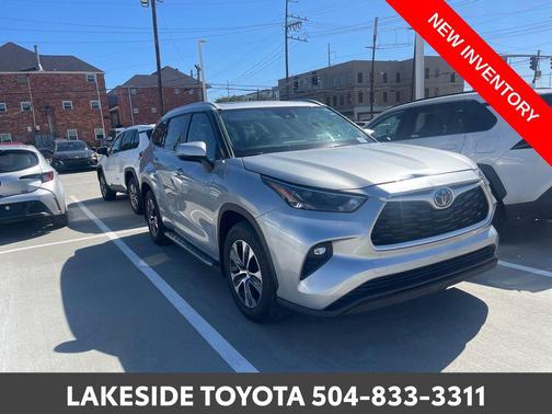 2022 Toyota Highlander XLE